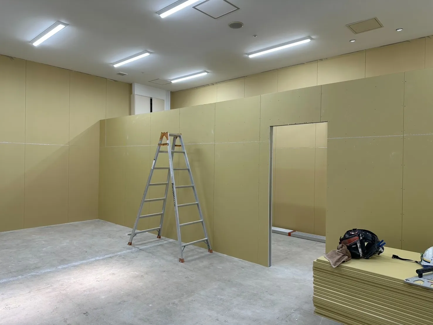 物販テナント(新装工事)